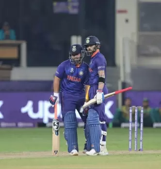 T20 World Cup: Kohli and Pant carry India to 151/7 against Pakistan